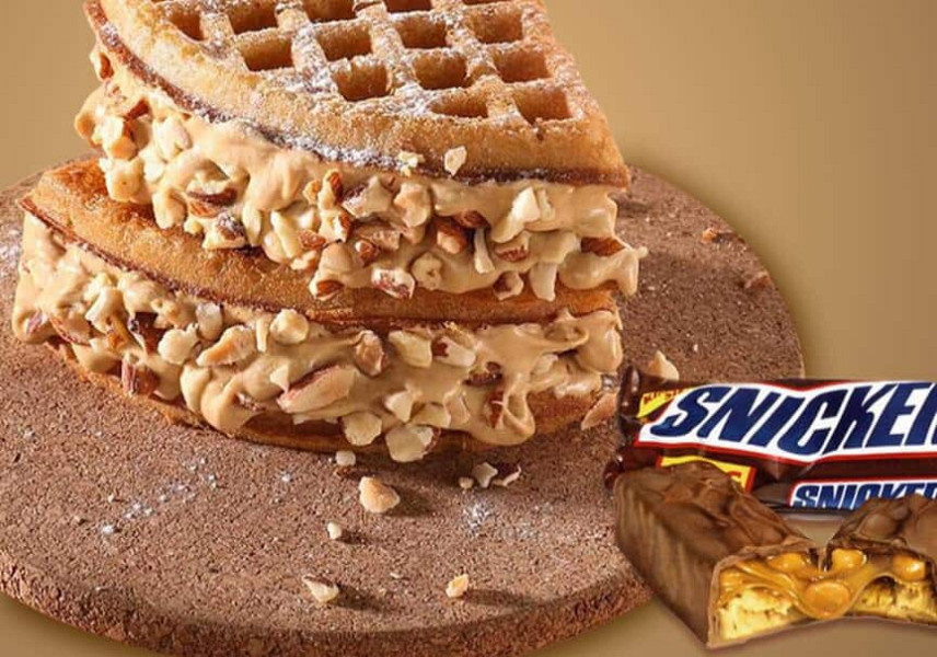 Snickers Waffle